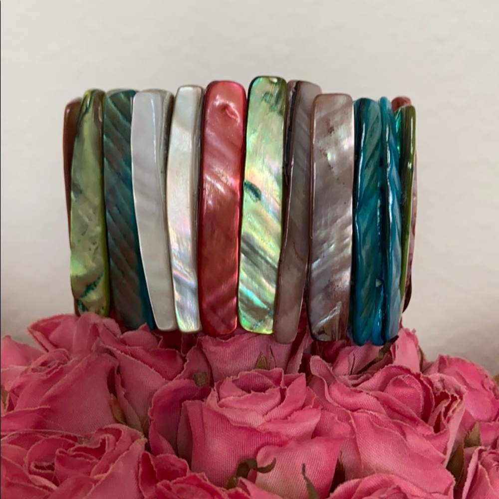 Beautiful Multicolored Shell Stretch Bracelet - image 2